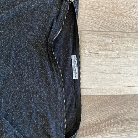 Italian made dress with zipper neck - Picture 2 of 2